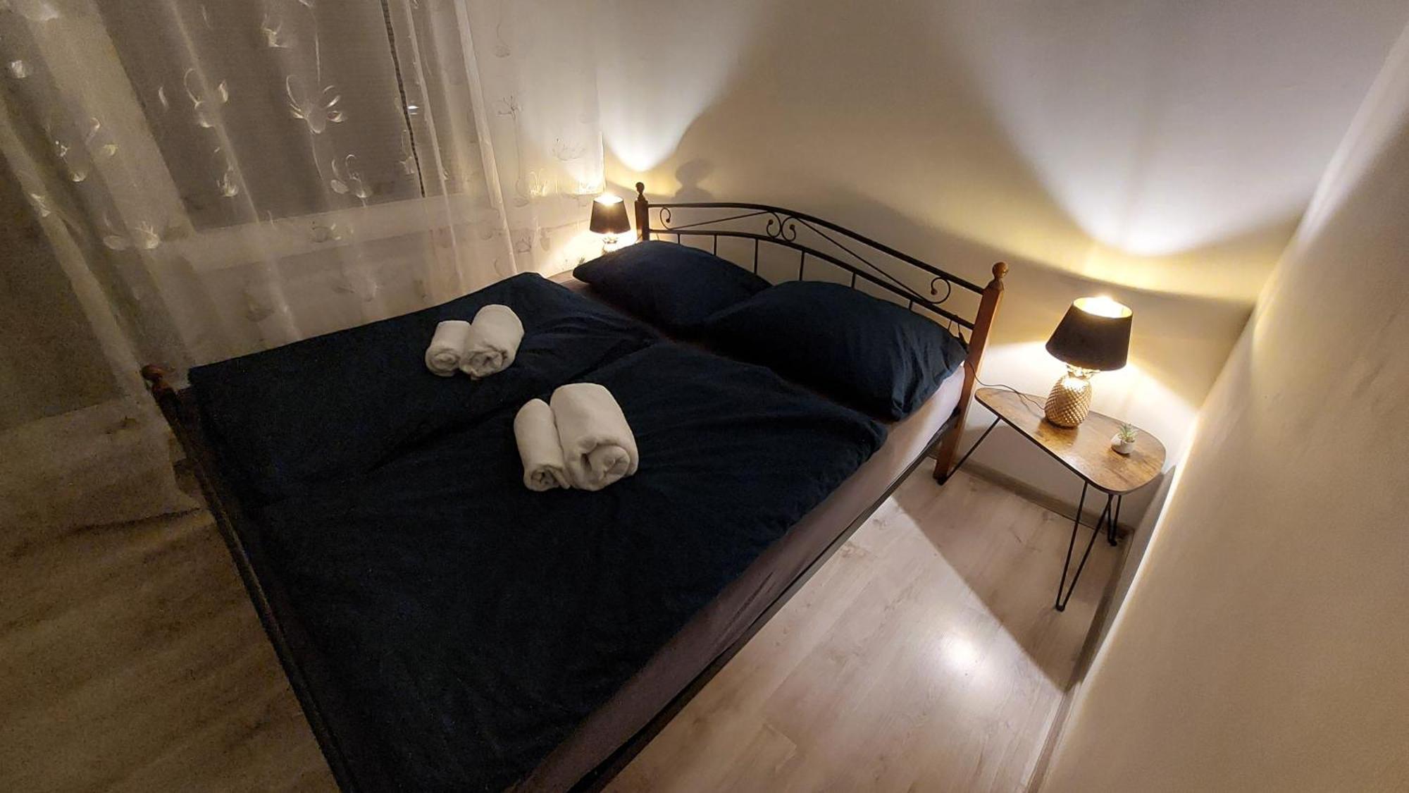 Apartman Surany Экстерьер фото